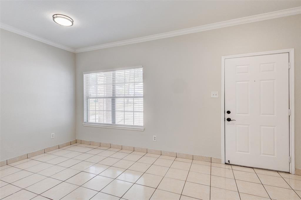 1213 College Street