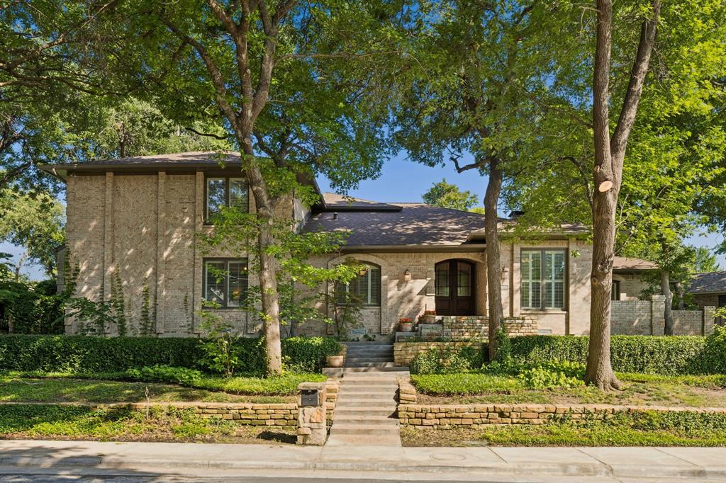 9206 Club Glen Drive