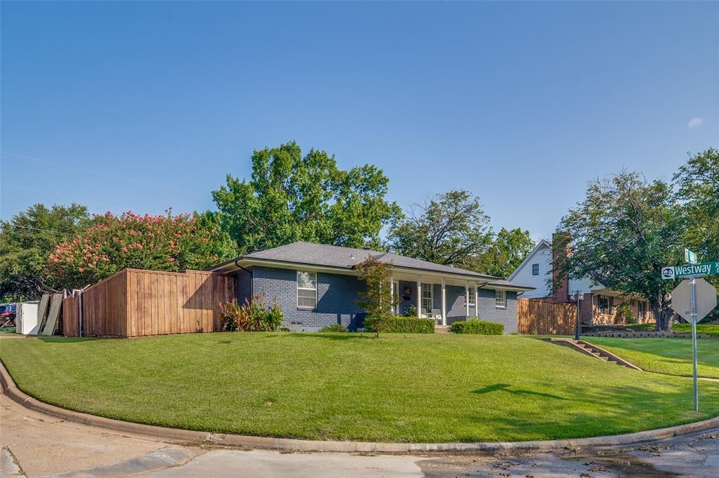 301 Valley Drive
