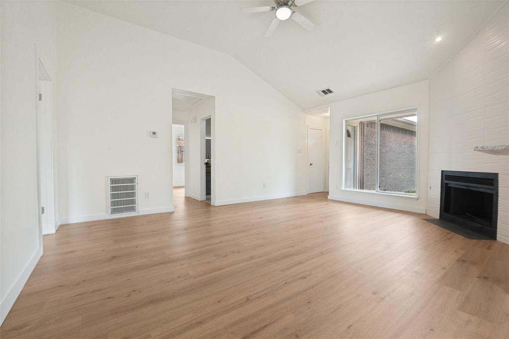 OAK TREE COLONY REV - Residential
