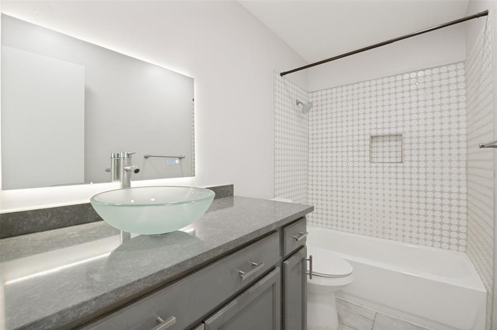 OAK TREE COLONY REV - Residential