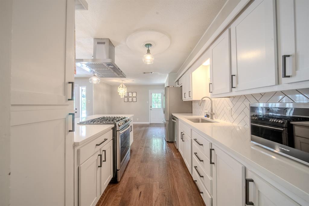 807 Eastcliff Drive