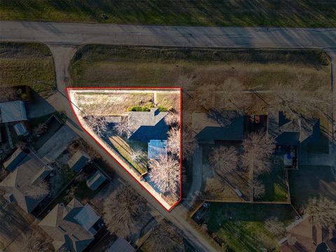 A home in Waxahachie