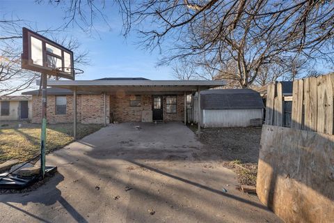 A home in Waxahachie