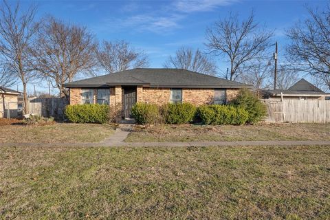 A home in Waxahachie