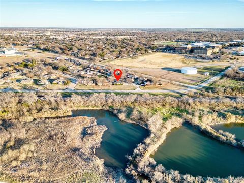 A home in Waxahachie