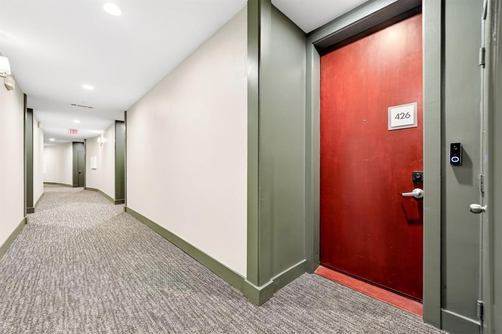 5055 Addison Circle 426