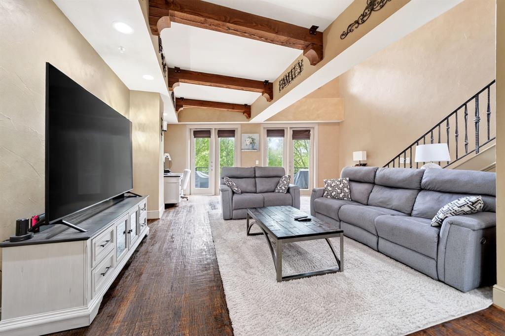 5055 Addison Circle 426