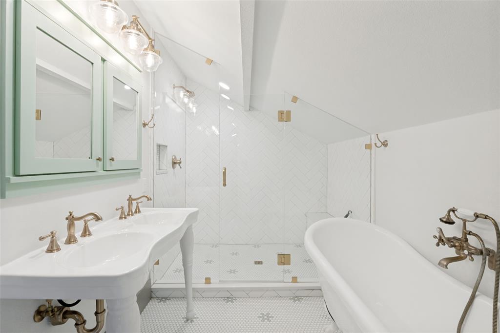 Munger Place - Residential