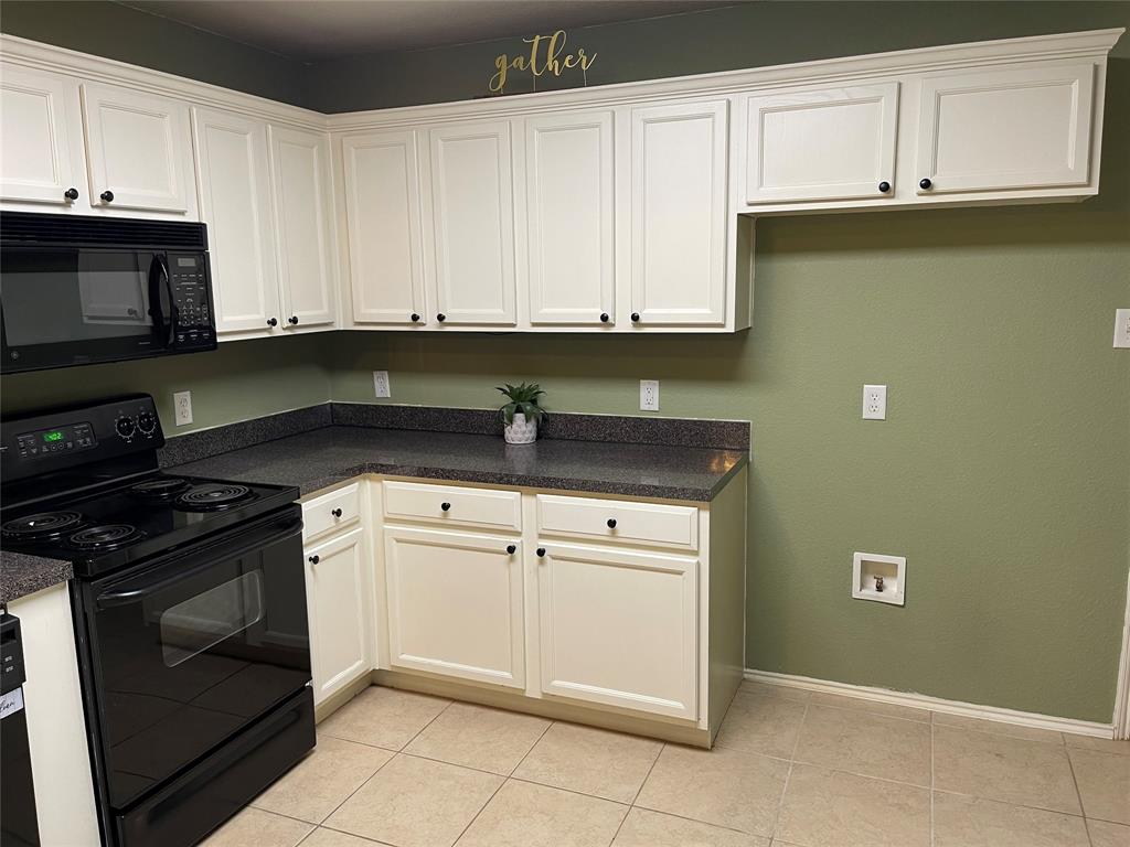 Lexington Glen - Residential Lease