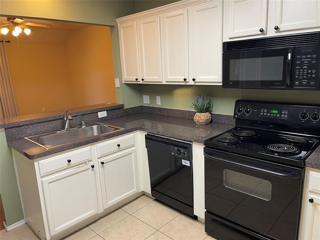 Lexington Glen - Residential Lease