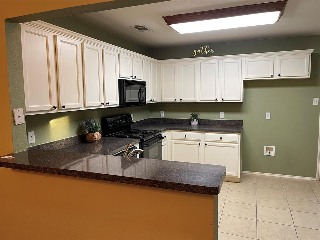 Lexington Glen - Residential Lease