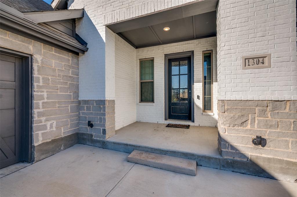 1304 Brandenburg Street