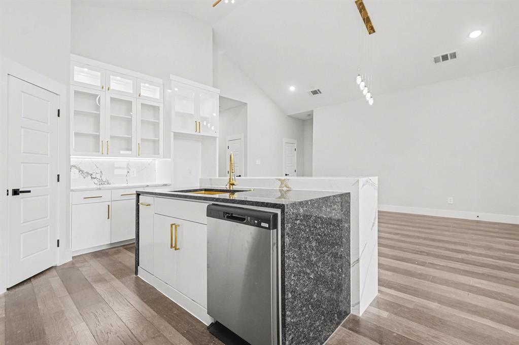 Broadmoor - Residential