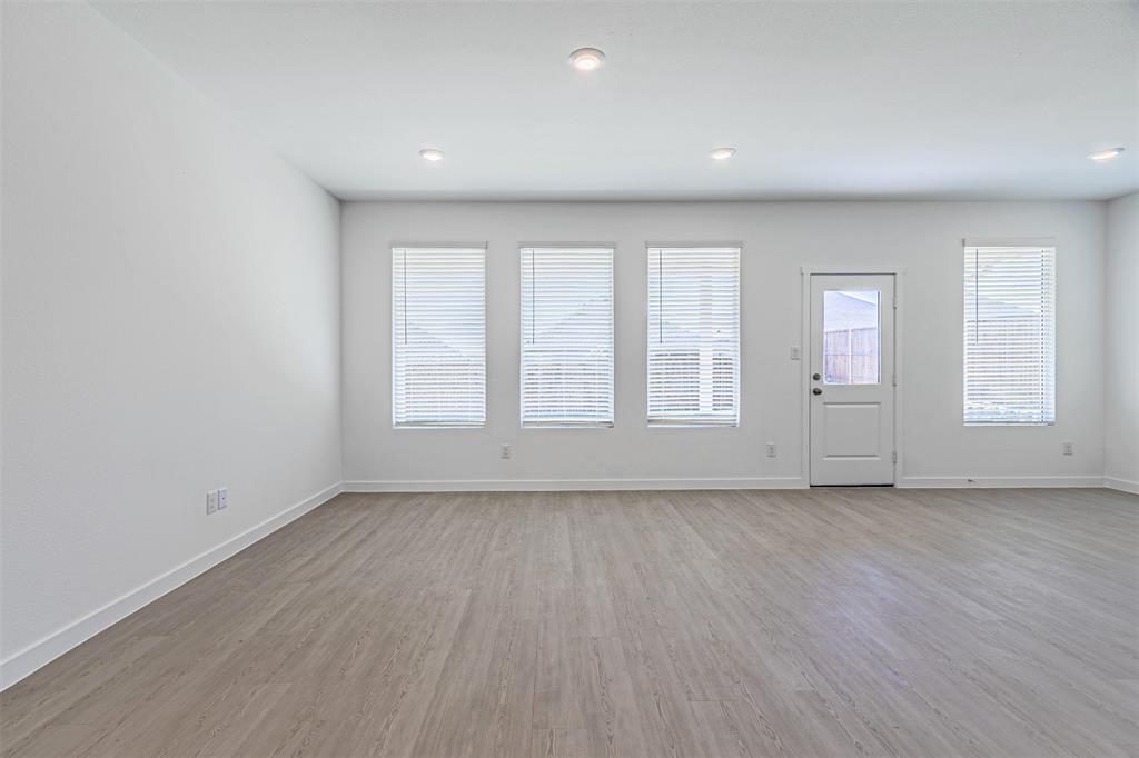 Foree Ranch Ph 1 - Residential Lease