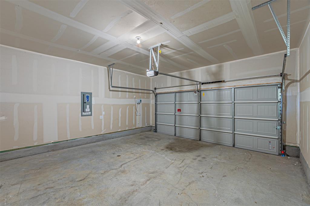 Foree Ranch Ph 1 - Residential Lease