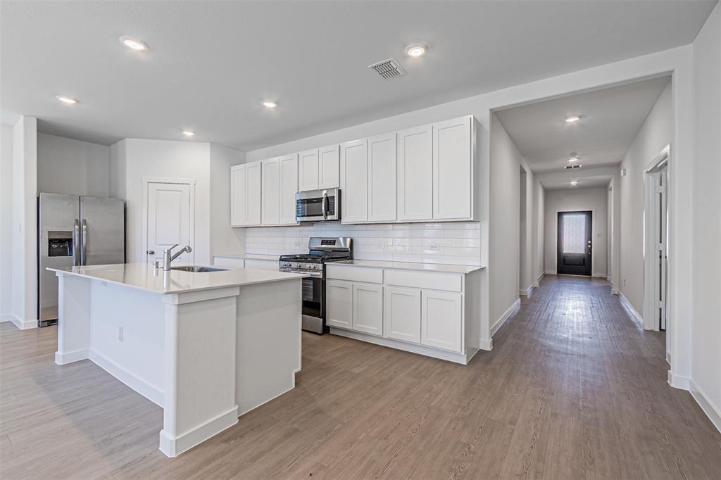 Foree Ranch Ph 1 - Residential Lease