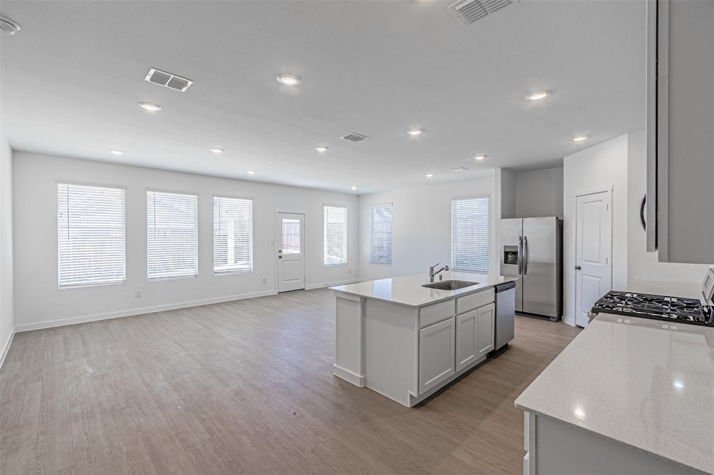 Foree Ranch Ph 1 - Residential Lease