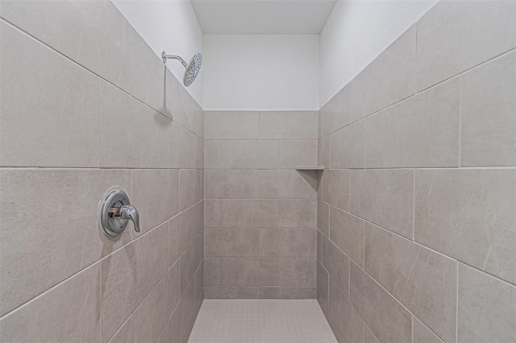 Foree Ranch Ph 1 - Residential Lease