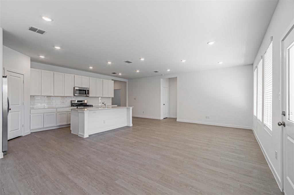 Foree Ranch Ph 1 - Residential Lease