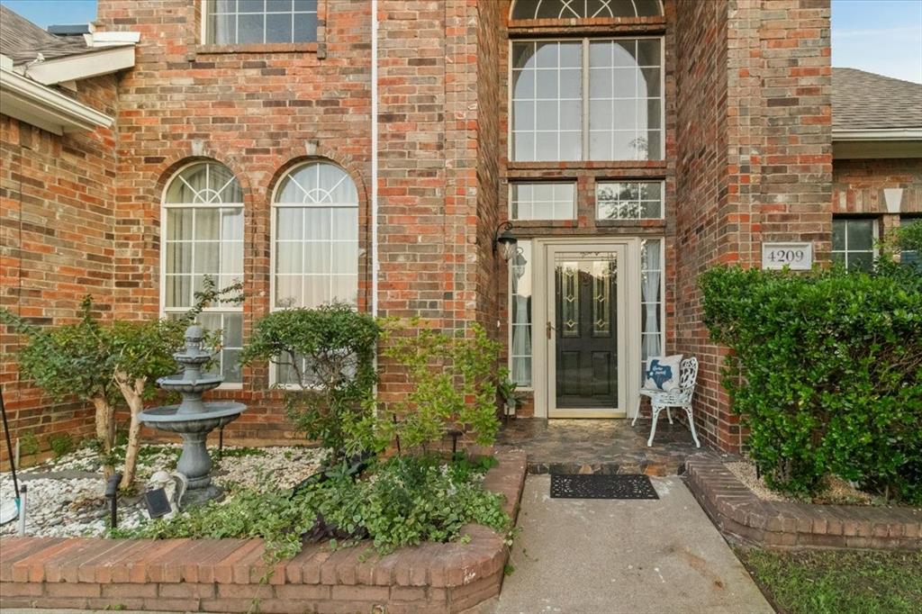 4209 Westcliff Court