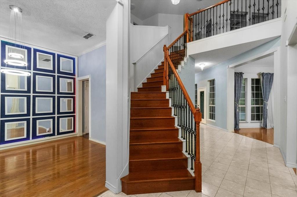 4209 Westcliff Court