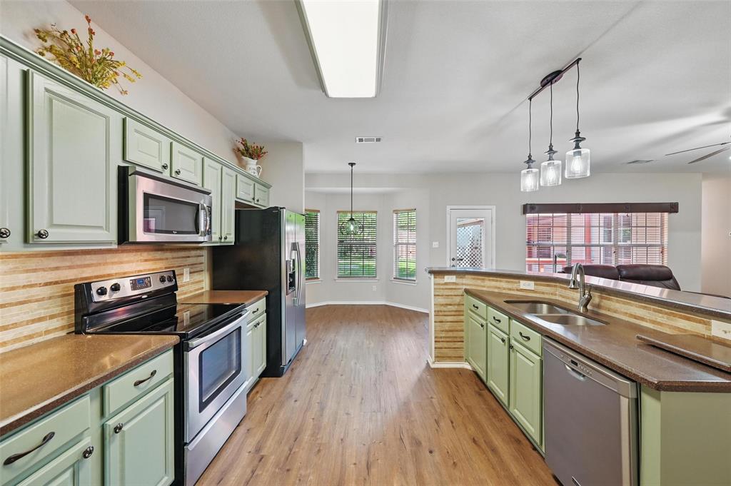 125 E 6th Street