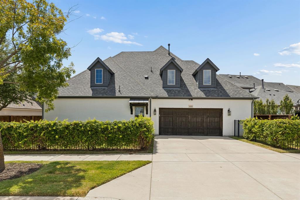 1828 Quiet Oak Place