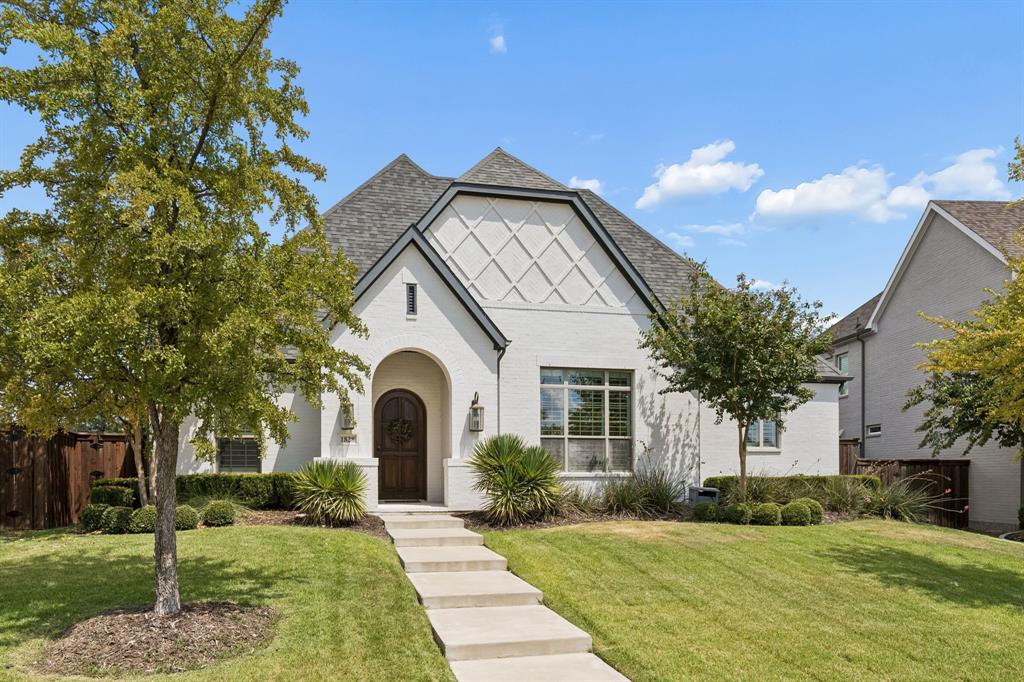 1828 Quiet Oak Place