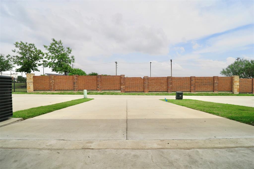 Stacy Road Twnhms Add - Residential