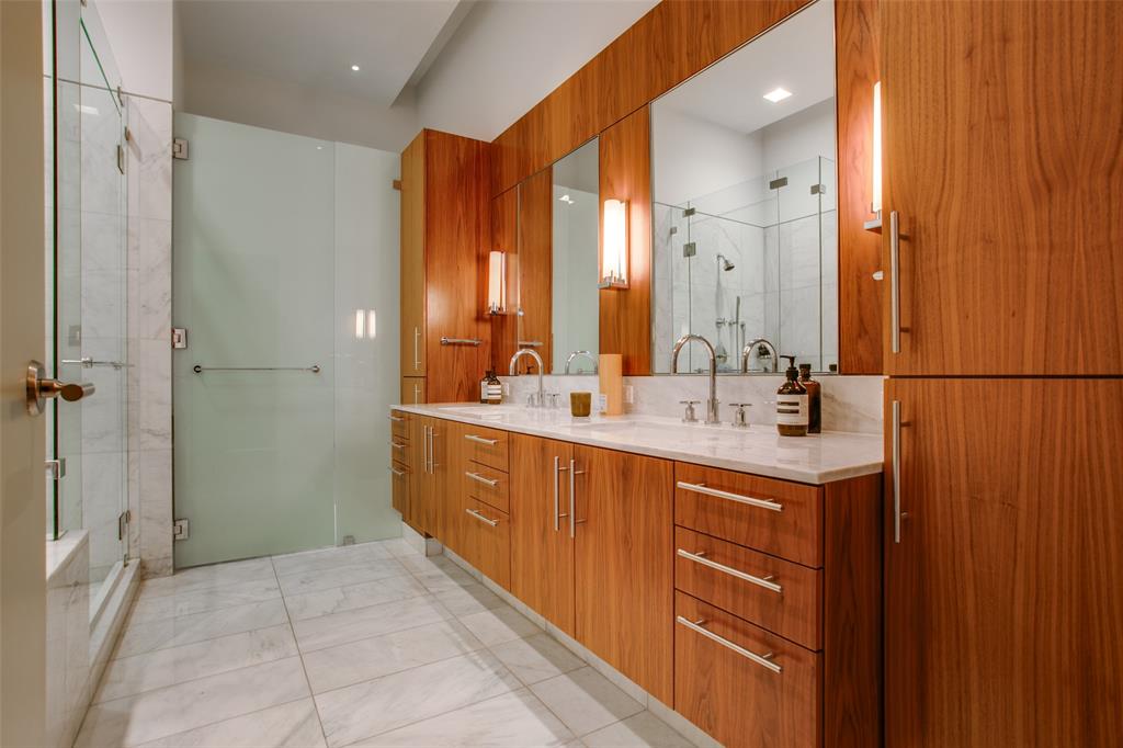 Museum Tower Condo - Residential