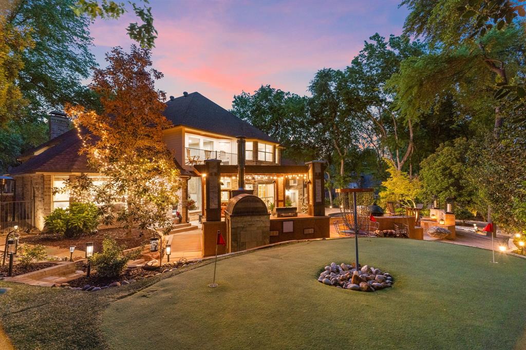 2203 Amherst Circle