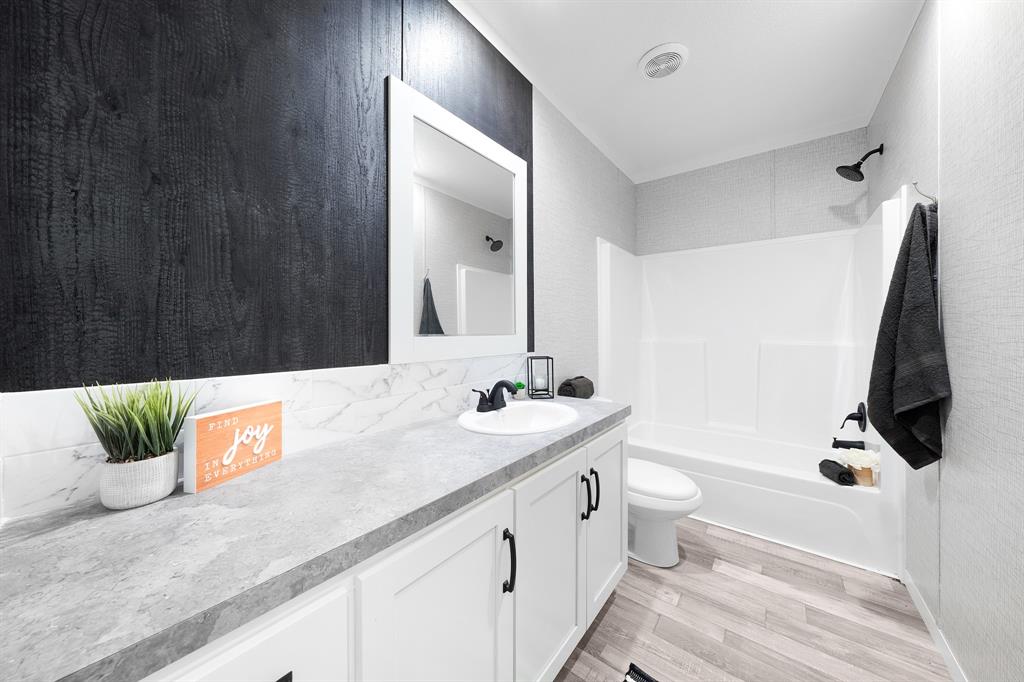 DAWN ESTATES - Residential