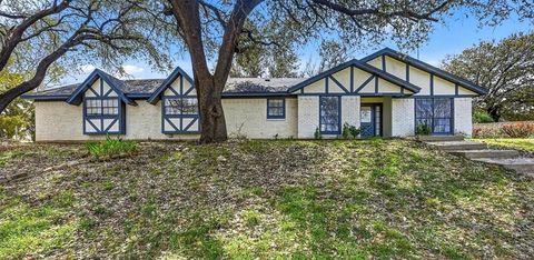 1717 Austrian Road Grand Prairie TX 75050