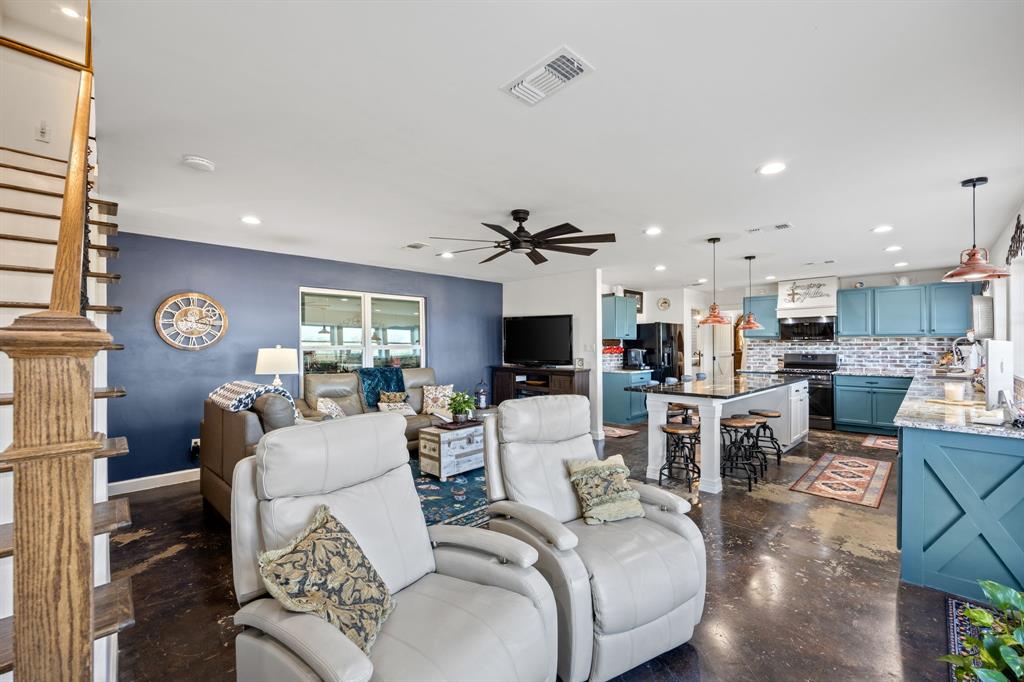 A0049 BUSTILLA CLEMENTE,TRACT 97-8, ACRES 18.0 - Residential