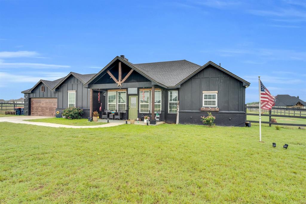 6033 Raspberry Lane