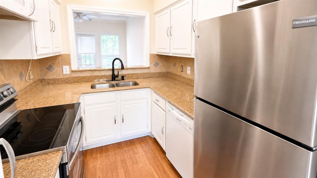 8550 Fair Oaks Crossing 114