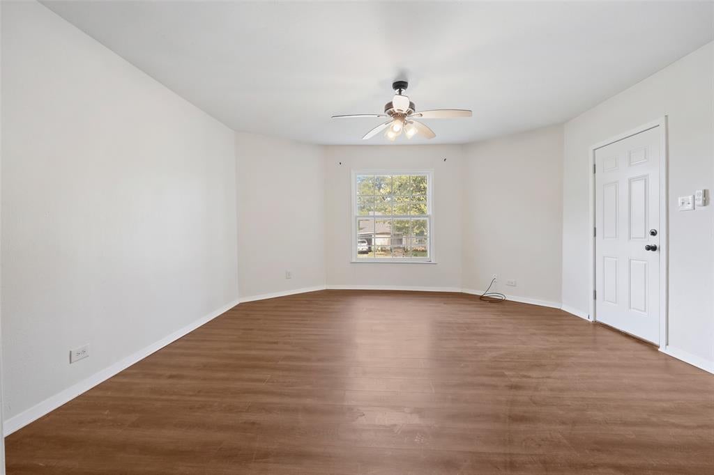 224 W Hull Street 101-3