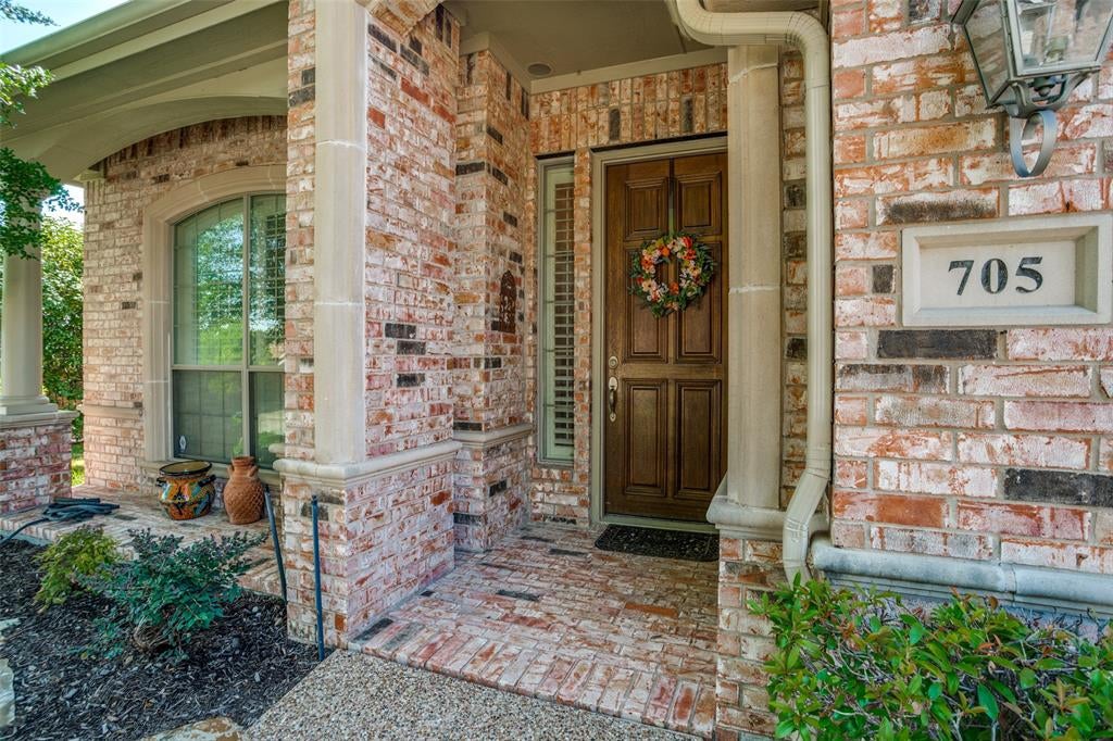 705 Mustang Drive