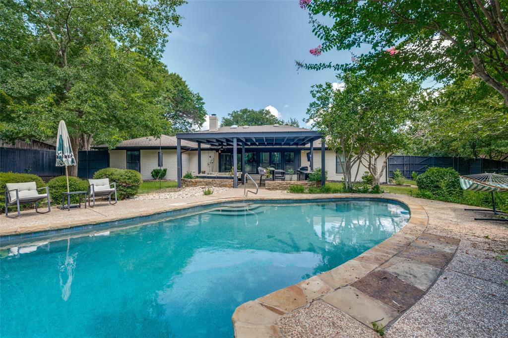 13 Windward Road