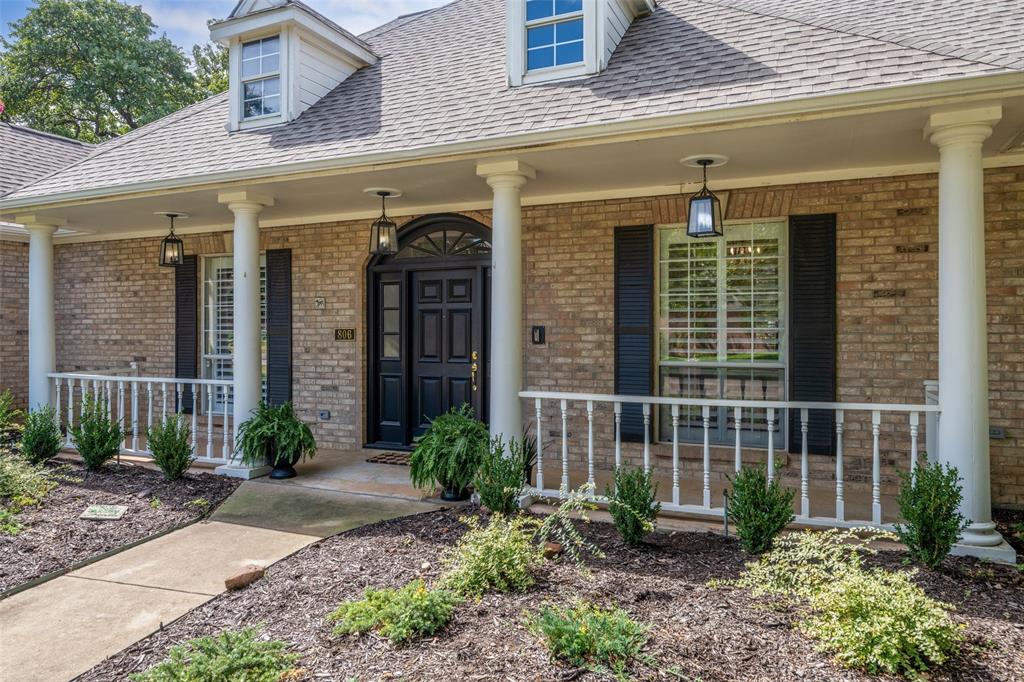 806 Shadow Glen Drive