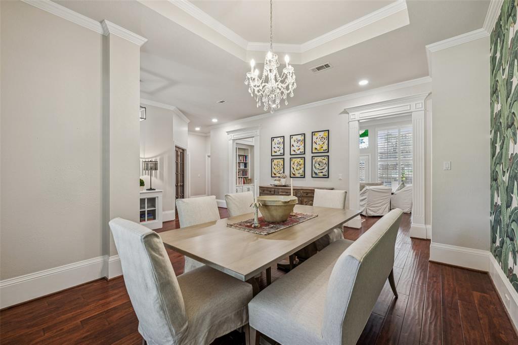 806 Shadow Glen Drive