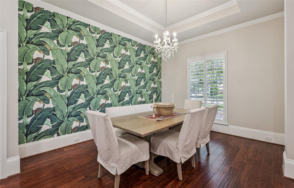 806 Shadow Glen Drive