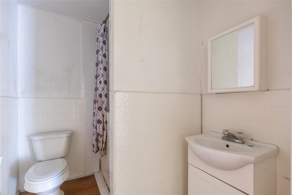 H C Merchant - Residential