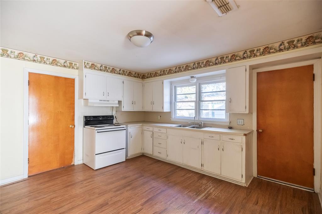 H C Merchant - Residential