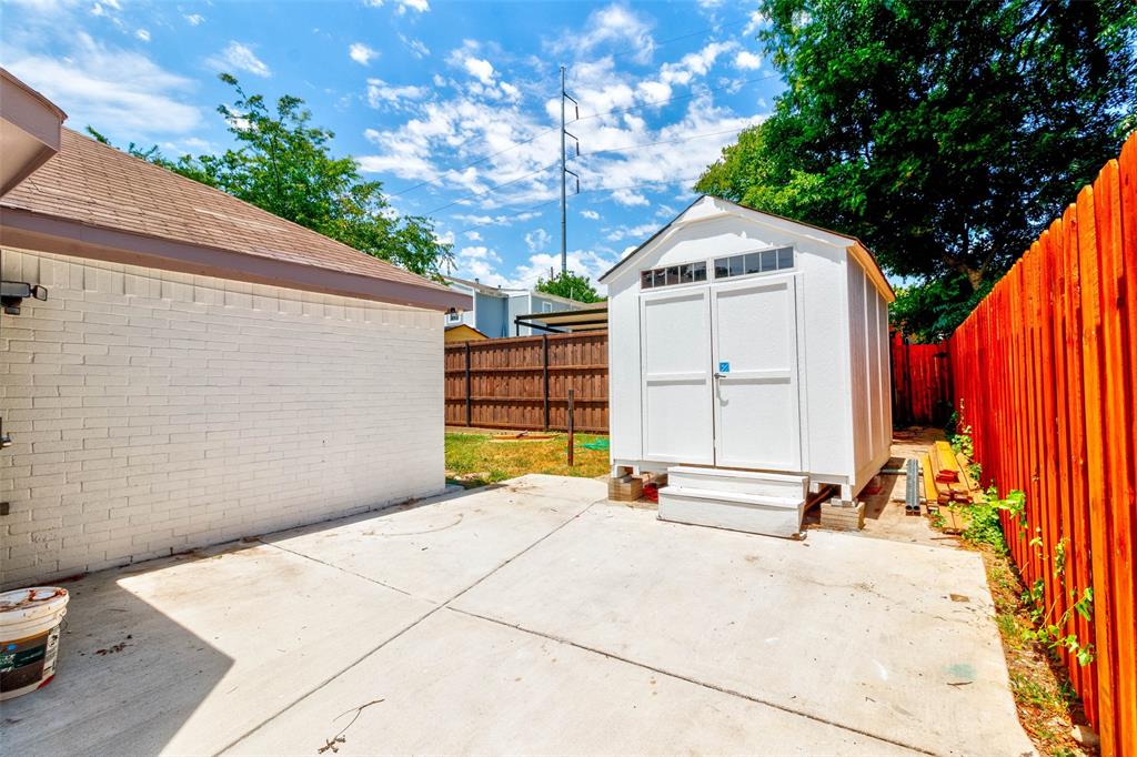 Clifton Place 02 - Residential Lease