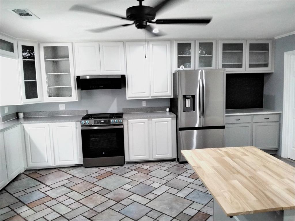 2317 Meadow Dale