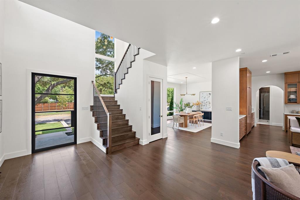 503 Arrowhead Drive