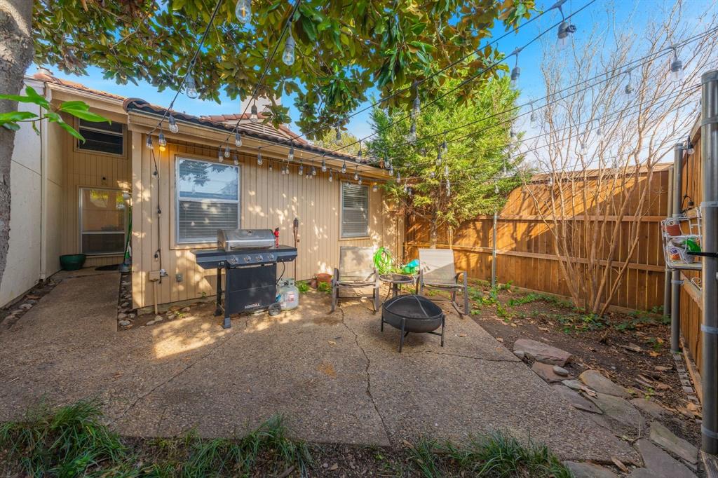 Chimney Hill 02 Instl - Residential