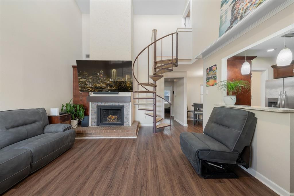 Chimney Hill 02 Instl - Residential